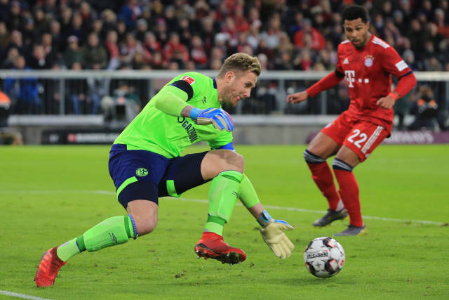 万名游客 万名游客